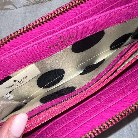 Kate Spade Wallet - Picture 6 of 8